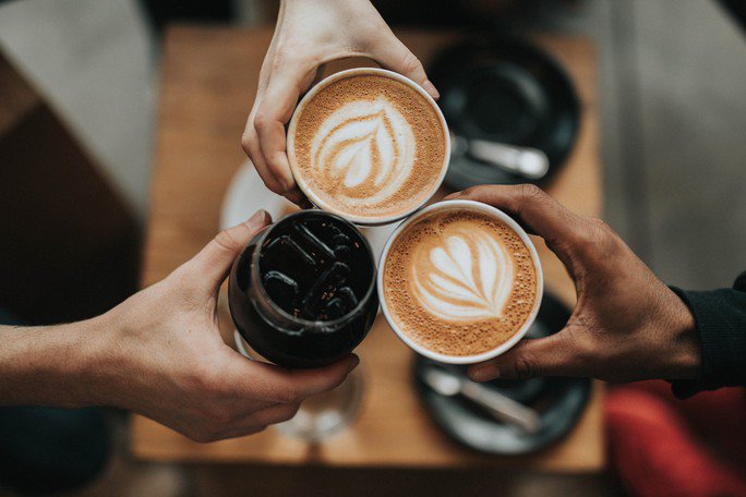 Nghiên cứu mới: Trên 45 tuổi nên uống cà phê hằng ngày - 1