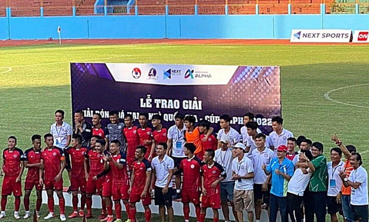 Đội bóng đá Bình Thuận khi thăng hạng Nhất.