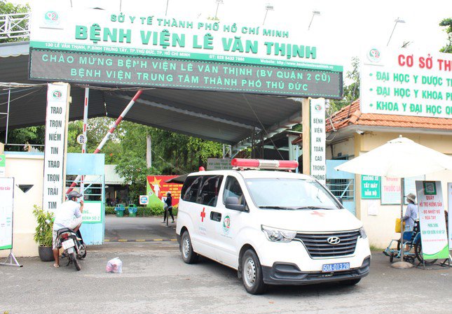 Nóng trong tuần: Phòng GD&ĐT thông tin về việc “giang hồ mạng” Phú Lê biểu diễn ở trường học - 3