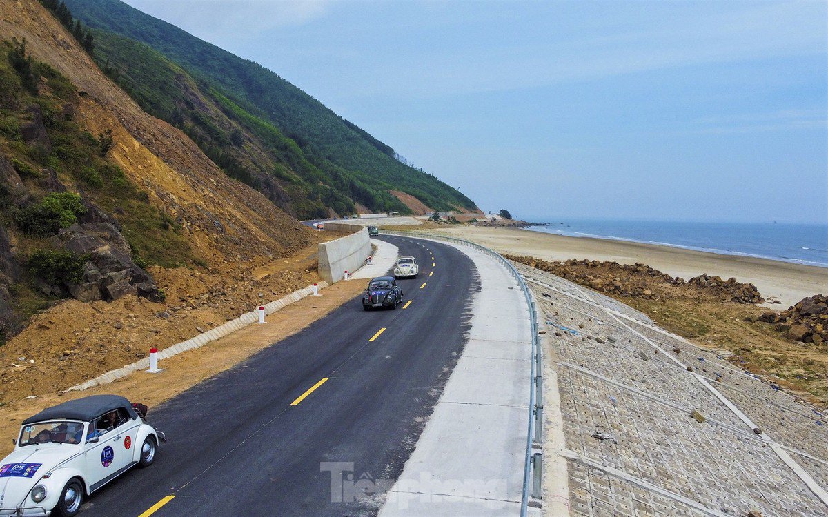 Cận cảnh đường ven biển 2.000 tỷ đề xuất chuyển thành quốc lộ - 20
