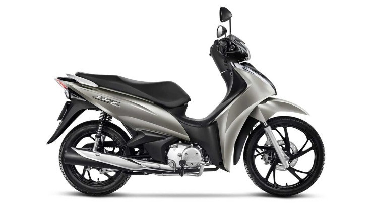 2024 Honda Biz 110i trang bị vành đúc, phanh đĩa, nhìn thể thao và mạnh mẽ.&nbsp;
