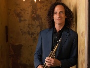 Nhạc - Huyền thoại saxophone Kenny G xúc động khi trở lại Việt Nam biểu diễn