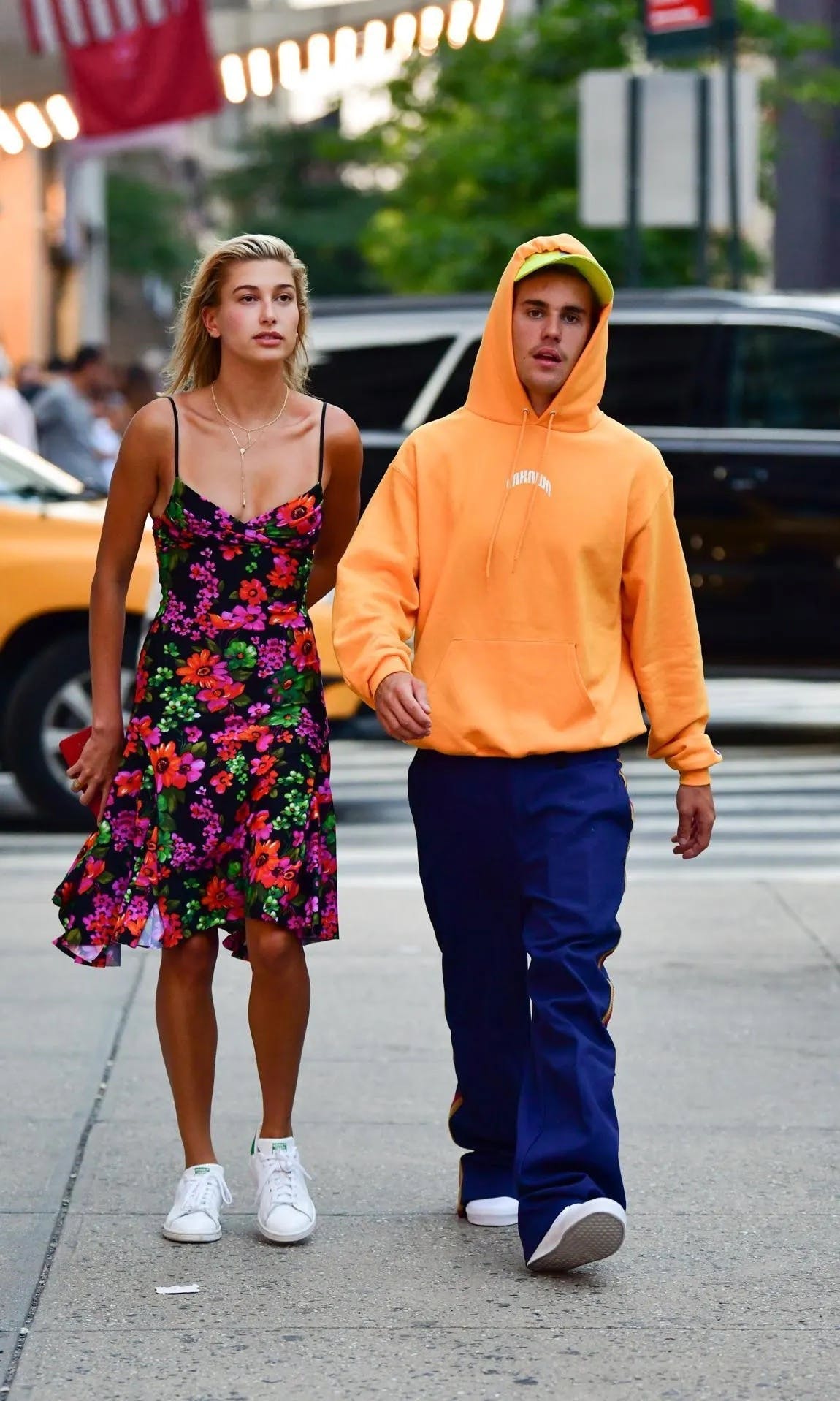 12 trang phục đôi nổi bật mọi nơi của vợ chồng Justin Bieber - 8