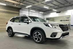 Subaru Forester giảm giá gần 300 triệu đồng, quyết ”giành khách” với Mazda CX-5