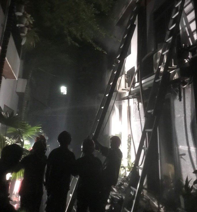 Hiện trường vụ cháy nhà 3 tầng ở Đà Nẵng, 2 người chết - 3