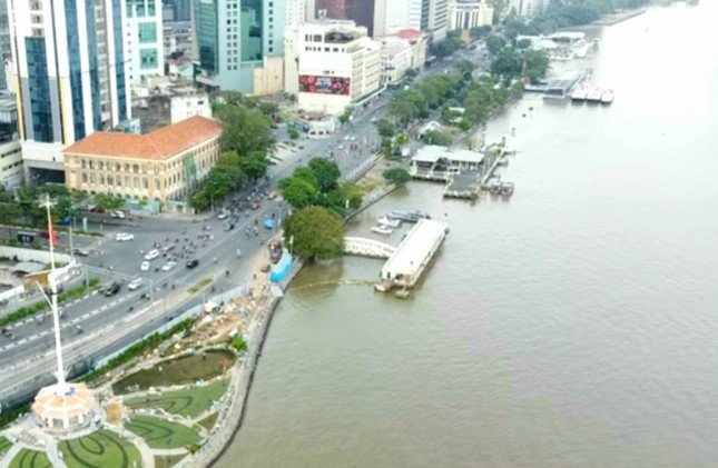Giữa trung tâm TPHCM sẽ có cầu đi bộ hình lá dừa vượt sông Sài Gòn - 2
