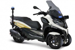 Piaggio ra mắt ”xe máy cứu thương”, rất hữu dụng khi tắc đường