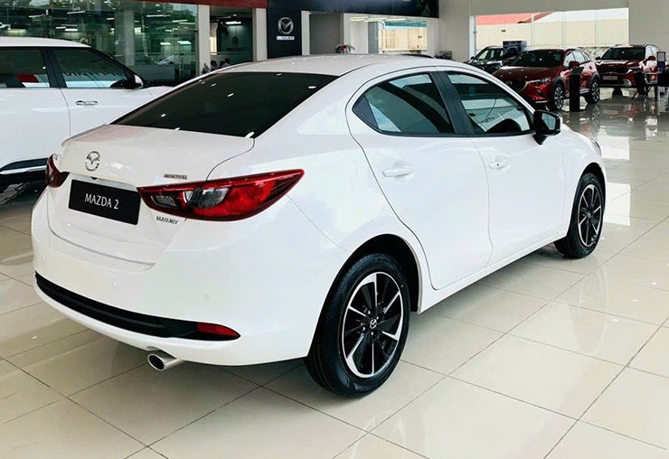 Mazda2 2024 sedan có giá 499 triệu đồng, đã về đại lý - 3