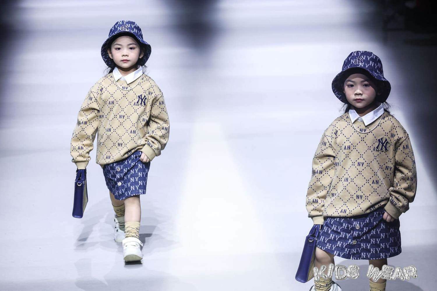 3 mẫu nhí Việt gây chú ý tại Shanghai Fashion Week KidsWear - 5