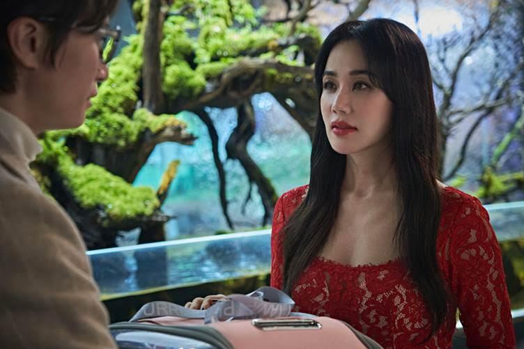 Nhan sắc mẹ con “đạo chích” trộm vàng hơn nghìn tỷ tạo cú lừa đáng giá - 2