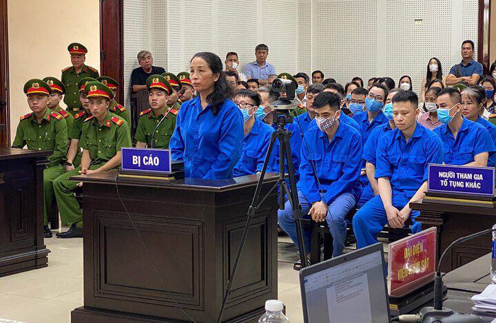 Vụ cựu Giám đốc Sở GD&ĐT Quảng Ninh nhận 14 tỷ “cảm ơn”: VKS đề nghị mức án - 1