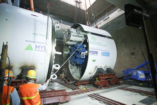 Khởi động robot để đào hầm metro Nhổn - Ga Hà Nội - 1