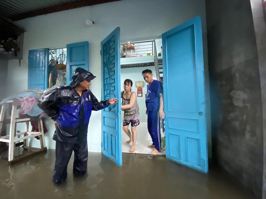 Đèo Hải Vân sạt lở do mưa lớn,người dân Đà Nẵng lo lụt lịch sử lặp lại - 9