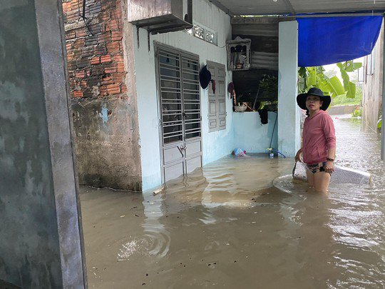 Đèo Hải Vân sạt lở do mưa lớn,người dân Đà Nẵng lo lụt lịch sử lặp lại - 11