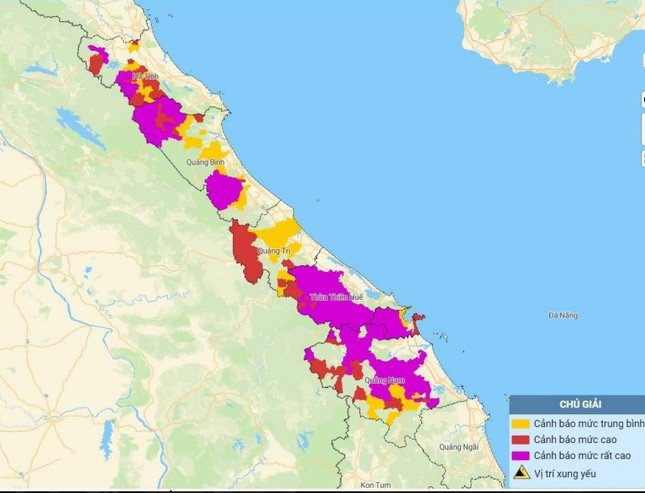 Bản đồ cảnh báo sạt lở đất ở các tỉnh miền Trung.