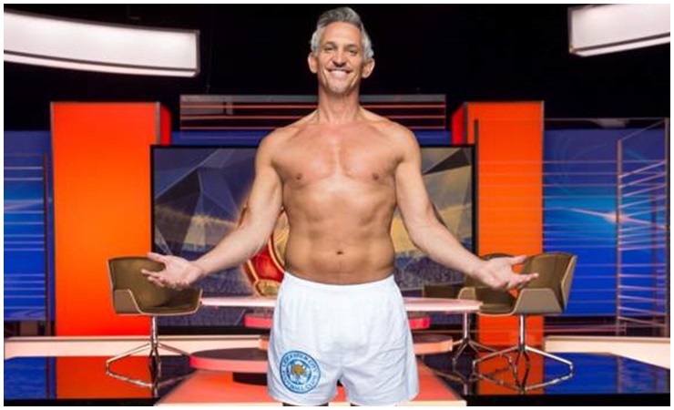 Cựu danh thủ Anh Gary Lineker vẫn giữ được vóc dáng cân đối, gương mặt tươi trẻ.
