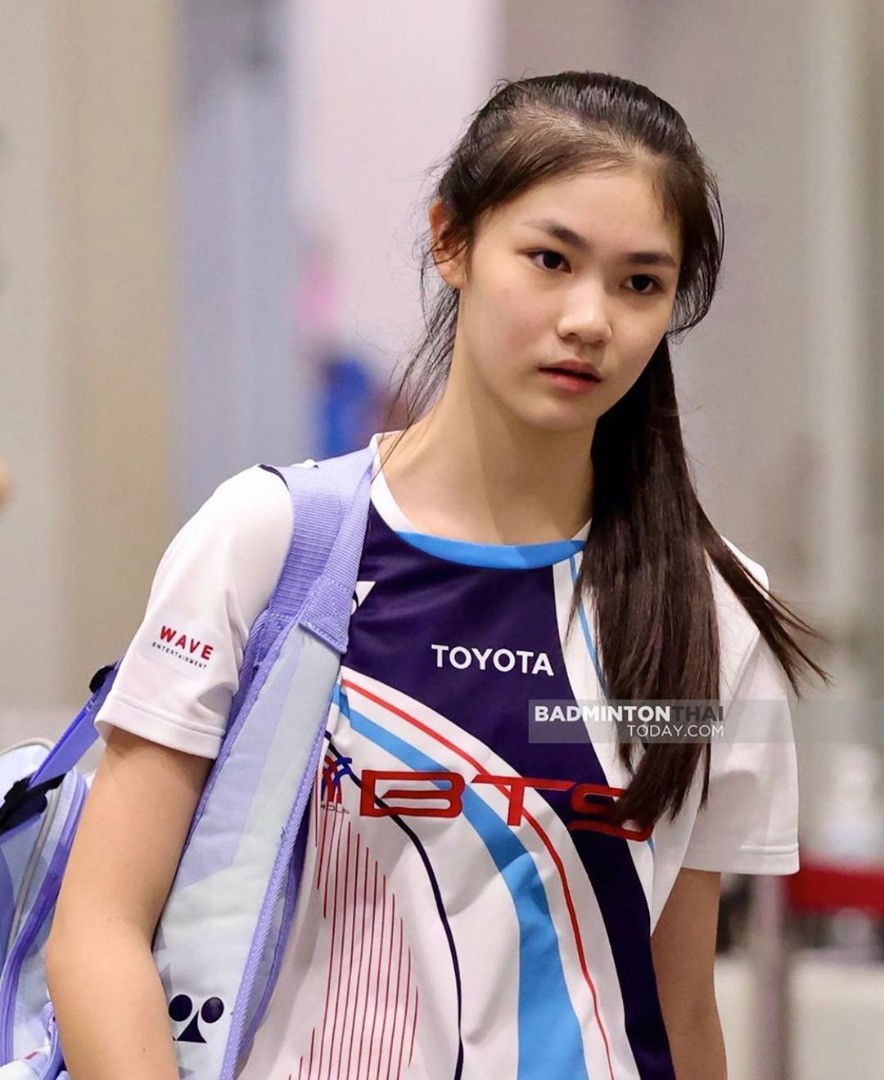 Vẻ đẹp ngọt ngào của nữ vận động viên 16 tuổi vô địch giải cầu lông trẻ thế giới - 8
