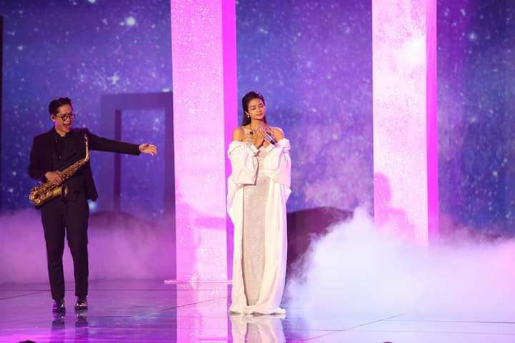 Lamoon và Hellen dừng chân ở liveshow 6 Vietnam Idol.&nbsp;