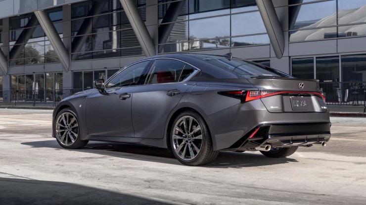 2024 Lexus IS tăng giá, khởi điểm nhỉnh 1 tỷ đồng - 5