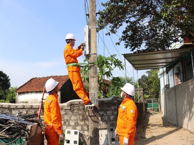 Theo Bộ Công Thương, việc giá điện 3 tháng điều chỉnh một lần sẽ giúp cập nhật đầy đủ các chi phí hơn.