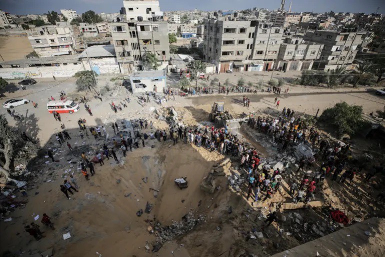 Israel cập nhật số con tin bị Hamas bắt giữ, cảnh báo lực lượng ở nước láng giềng - 2