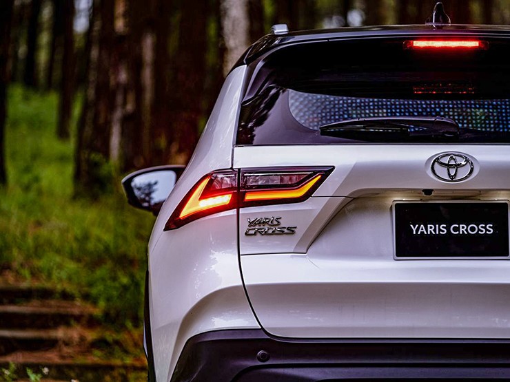 Toyota Yaris Cross tầm giá 730 triệu đồng: Tân binh cho giới trẻ - 14