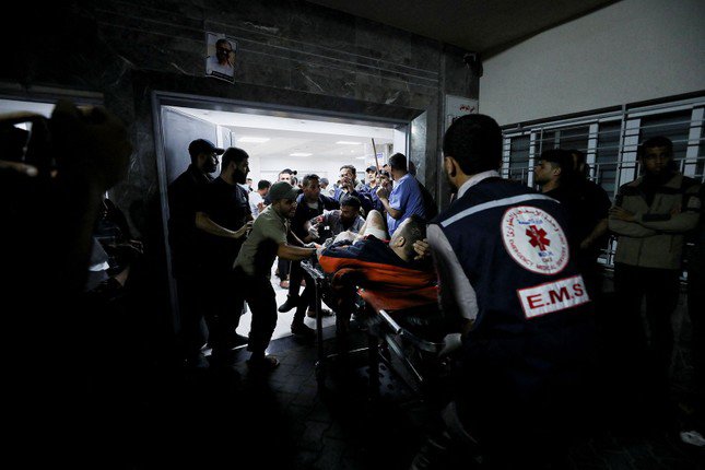 Dải Gaza: 500 người thiệt mạng trong vụ nổ lớn ở bệnh viện, Israel - Palestine đổ lỗi cho nhau - 2