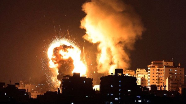 Hỏa lực Israel tập kích hạ tầng tại Dải Gaza. Ảnh: GettyImages