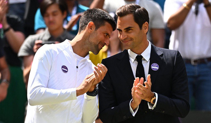 Federer và&nbsp;Djokovic&nbsp;lần lượt đứng thứ ba và thứ năm trong danh sách các tay vợt giàu nhất thế giới