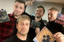 Westlife bất ngờ mở thêm một đêm diễn tại TP. HCM, giá không đổi dù "cháy vé"