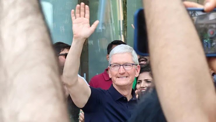 CEO Tim Cook được chào đón tại Trung Quốc.