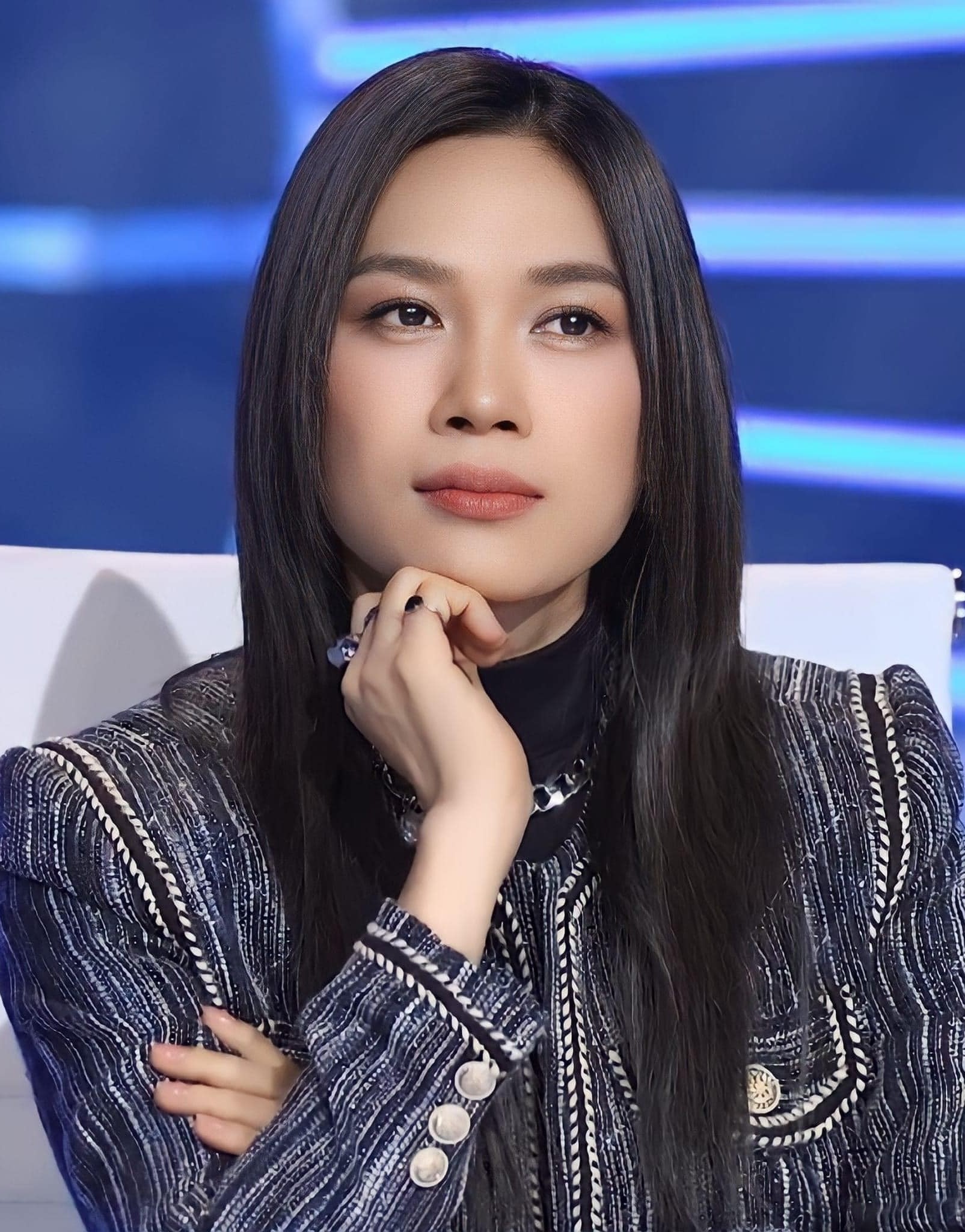 Chung kết “Vietnam Idol 2023”: Thí sinh mờ nhạt, Mỹ Tâm “tỏa sáng”? - 4