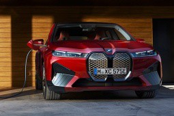 BMW, MINI và Rolls-Royce điện sẽ dùng chuẩn sạc Tesla vào năm 2025