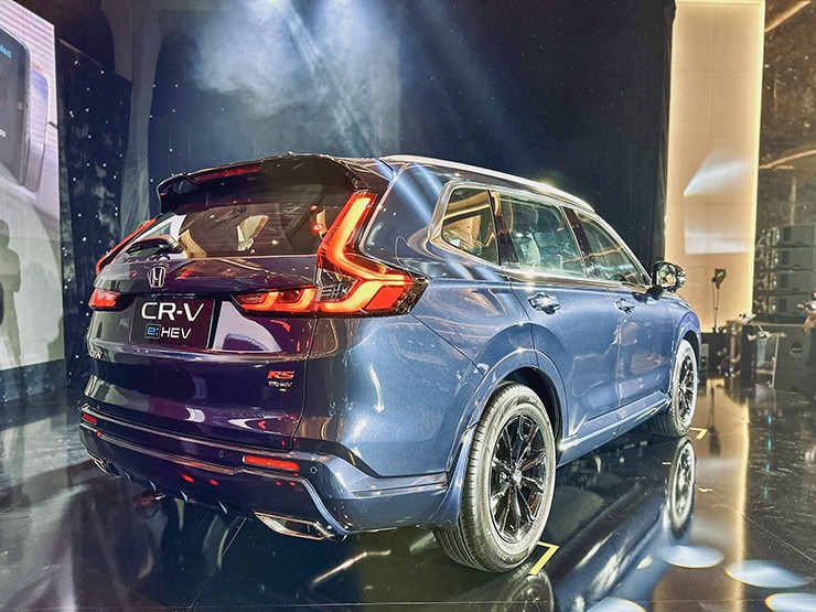 Honda CR-V thế hệ mới ra mắt, giá bán từ 1,1 tỷ đồng - 4