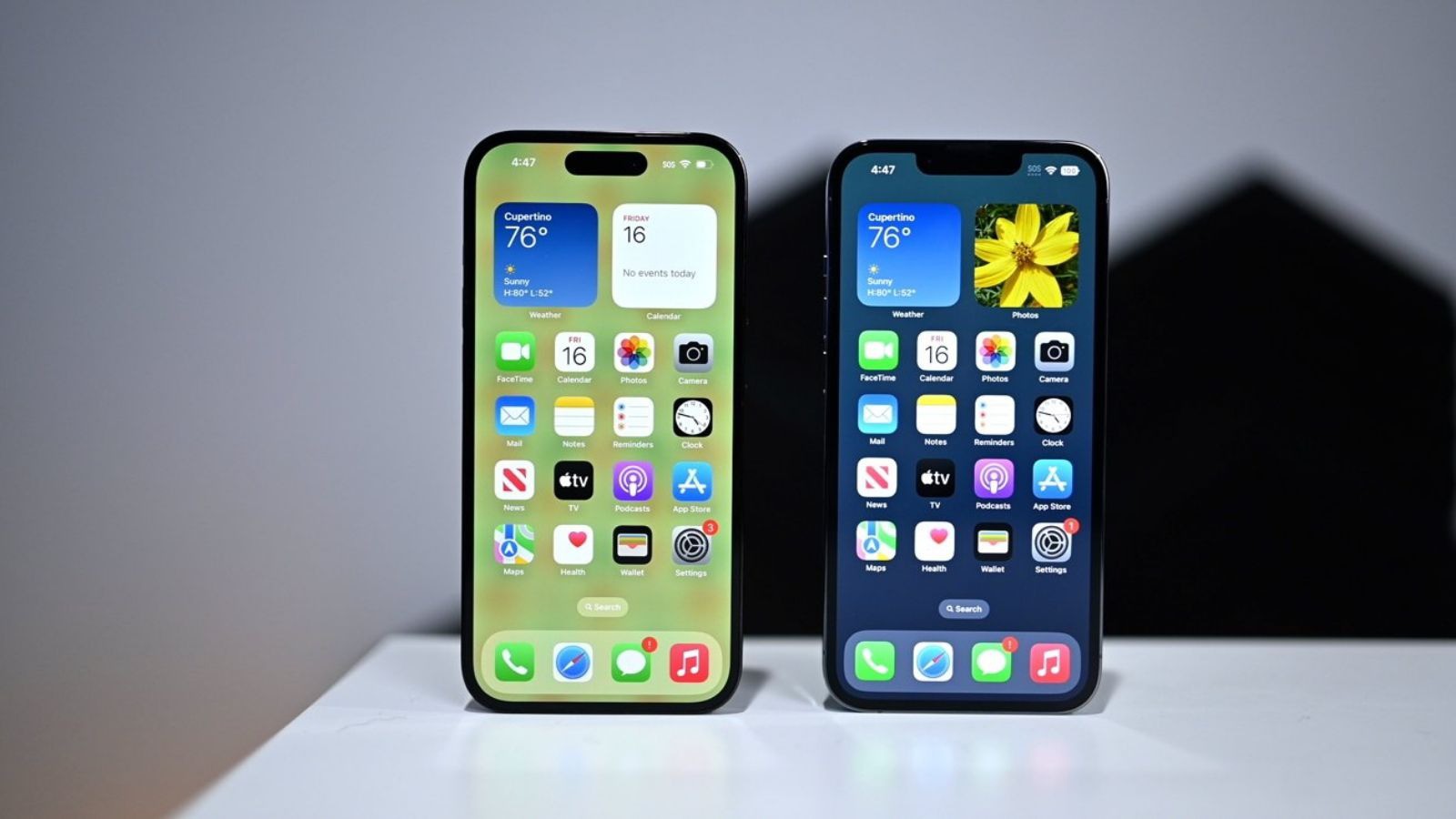 iPhone 13 vs iPhone 14 Pro: Chênh nhau 6 triệu vẫn khó chọn vì có điểm hay riêng - 1