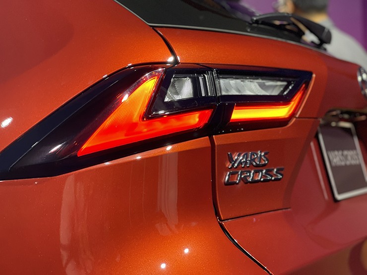 Chi tiết Toyota Yaris Cross động cơ Hybrid, giá 838 triệu đồng - 9