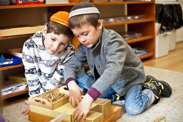 Người Do Thái chiếm đến 1/2 số doanh nhân giàu nhất thế giới và đây là cách cha mẹ họ giúp con lớn lên kiệt xuất - 3
