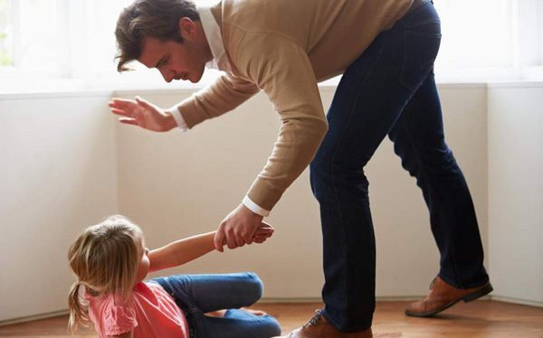 7 cách giáo dục của cha mẹ dễ dẫn đến những đứa con bất hiếu - 2