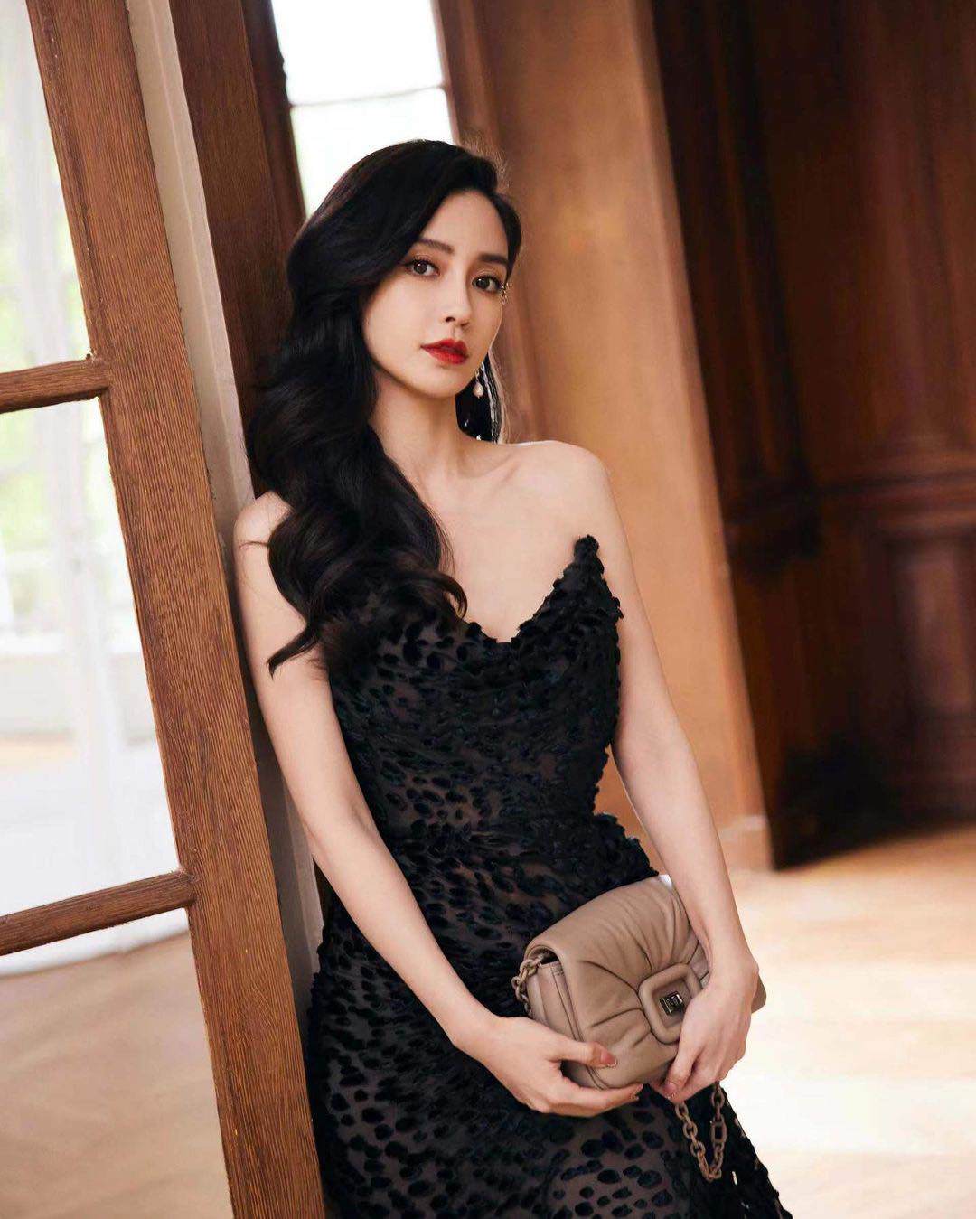 Angelababy giữ im lặng về ồn ào Crazy Horse.