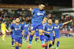 Trực tiếp bóng đá Hà Tĩnh - SLNA: Thanh Trung lập công, chủ nhà vỡ òa (V-League) (Hết giờ)