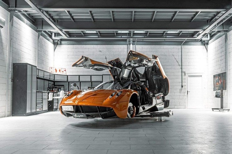 Sau khi tậu McLaren Elva 190 tỷ, Minh Nhựa rao bán "thần gió" Pagani Huayra