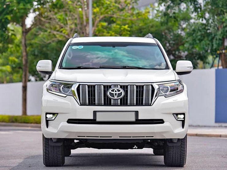 Toyota Prado VX 2017 siêu giữ giá sau 5 năm lăn bánh - 1