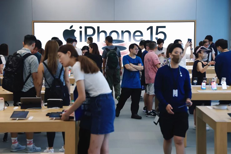 Đến Apple cũng phải lo giảm giá iPhone 15 - 1