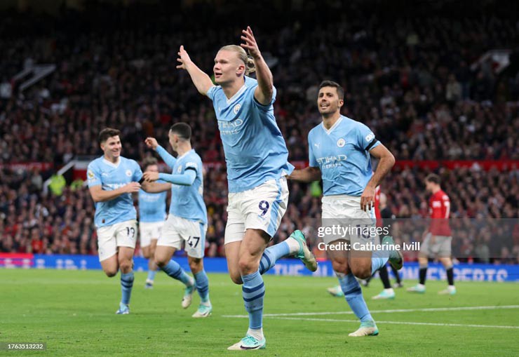 Haaland vừa tỏa sáng ở derby Manchester