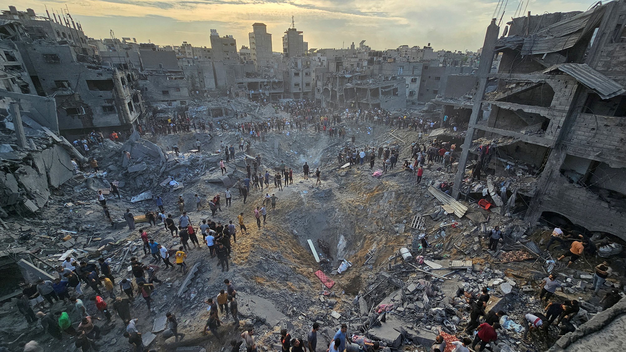 Quân đội Israel giải thích vụ tập kích vào trại tị nạn lớn nhất Dải Gaza - 1