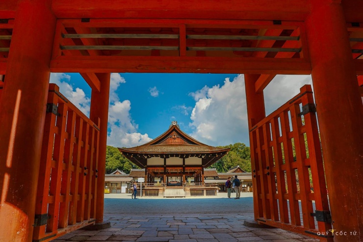 Chớm thu đỏ rực mê hoặc ánh nhìn tại cố đô Kyoto