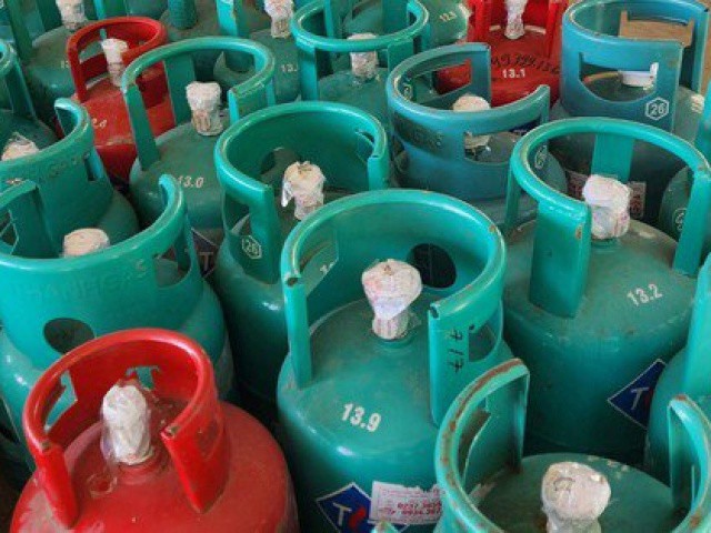 Giá gas trong nước tăng lần thứ 4 liên tiếp, hàng loạt doanh nghiệp công bố giá gas mới