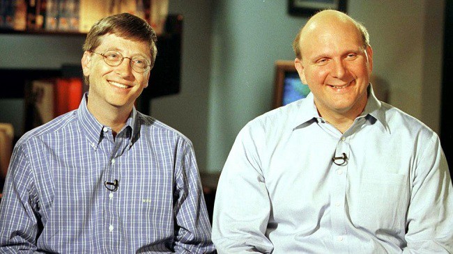 Steve Ballmer xếp sau chính sếp cũ Bill Gates - người đứng thứ tư với khối tài sản trị giá 121 tỷ USD.
