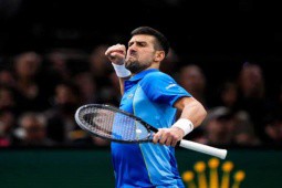 Video tennis Djokovic - Rune: Phục thù năm ngoái, phá kỷ lục của Nadal (Paris Masters)