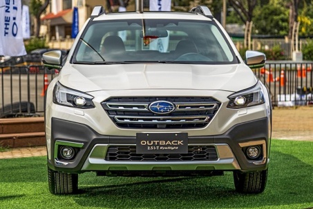 Subaru giảm giá dòng xe Outback lên đến 440 triệu đồng